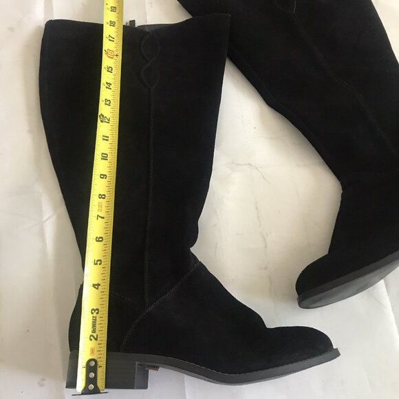 Torrid Women's Size 10 Genuine Suede Knee High Wide Calf Black Boots - Picture 3 of 7